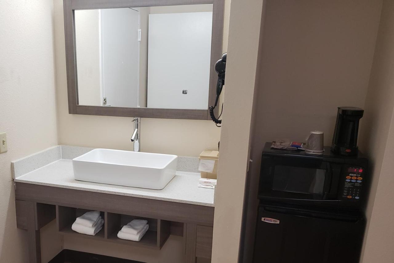 Red Roof Inn Moss Point Εξωτερικό φωτογραφία