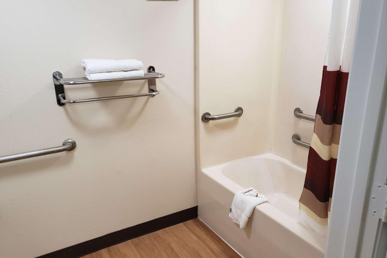 Red Roof Inn Moss Point Εξωτερικό φωτογραφία